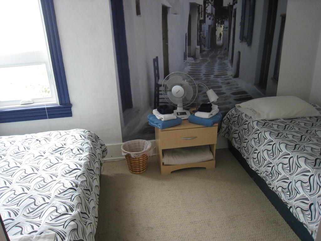 Poppi'S Guesthouse Revelstoke Cameră foto